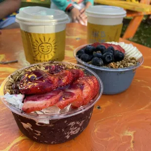 Açaí bowl, bullet coffee