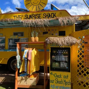a yellow food truck