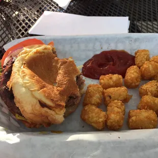 Burger with tots