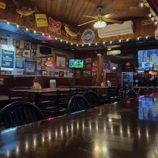 sushi and sashimi, interior