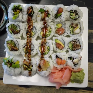 Sushi rolls