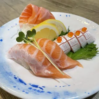 Salmon Sushi