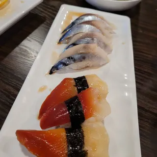 Mackerel Sushi (3PC)