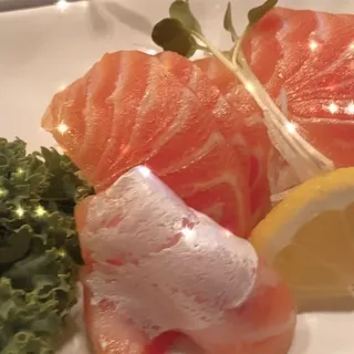 Salmon Sashimi