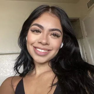 Olivia T.