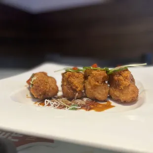 Crispy rice with spicy tuna