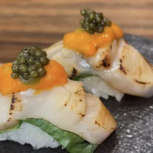 Jumbo scallop/uni/Black Caviar