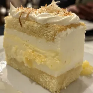 pineapple coconut cake (restaurant week)