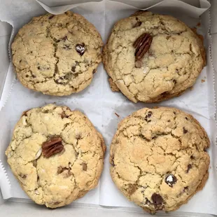 Chocolate Chip and Caramel Coconut Pecan