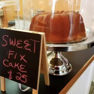 Lemon glazed pound cake