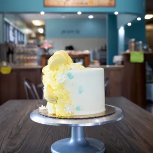 Macaron themed cake - perfect for any occasion