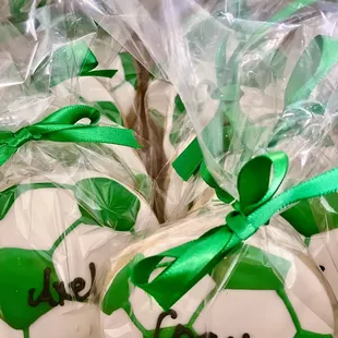 Soccer theme sugar cookies... the team loved them!