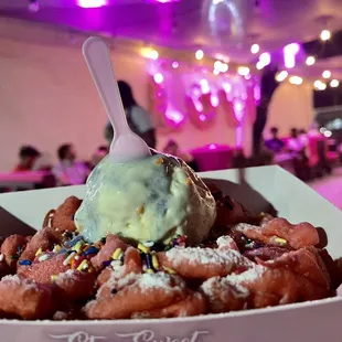 Funnel cake -party time