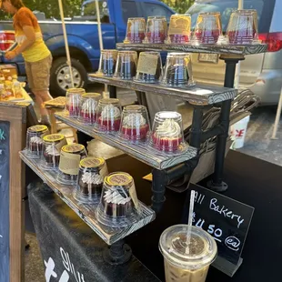 Look at all of the gf, vegan cupcake choices!!