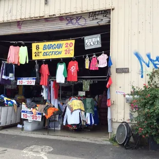 For those who don't wanna drive all the way to swap meet.