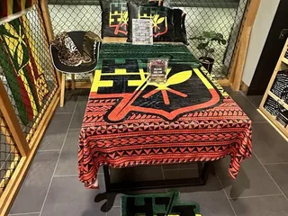 Hawaii's Finest Clothing