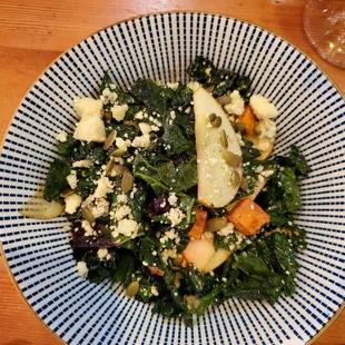 Kale pear salad