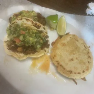 Two tacos and Gordita