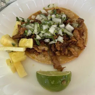 Al pastor taco