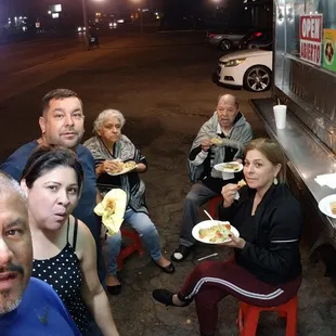 Late night tacos with the fam