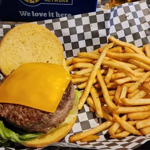 1/2 lb cheeseburger and fries