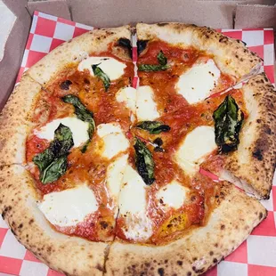 Margherita pizza