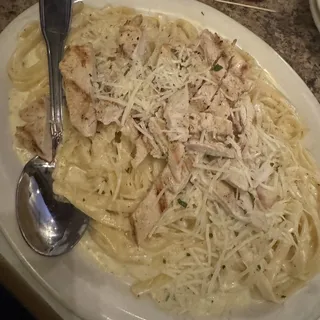 Chicken Alfredo Pasta