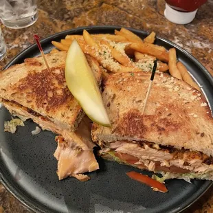 Blackened Salmon BLT Sandwich with Truffle Fries