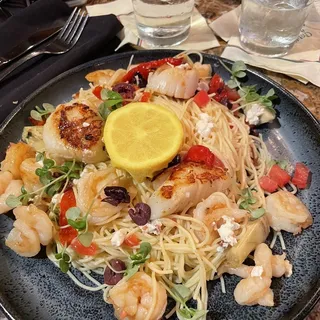 Mediterranean Shrimp & Scallop Pasta
