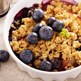 Peach Blueberry Crumble