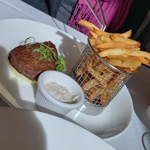 Kevin Jacksons Power Lunch