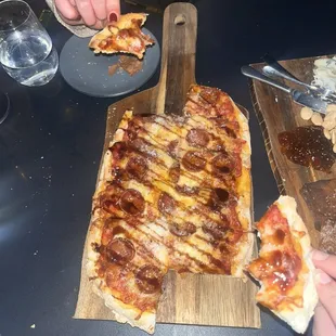 food, pizza