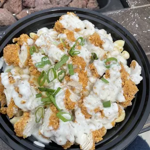 Finger bowl- Mac n cheese with chicken and ranch. So delicious!