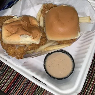 Chicken Sliders with Fries and Tasty Sauce