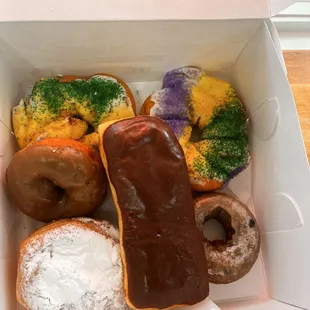Those king cake donuts...mmmMmm!