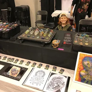 Even the kid loves the conventions