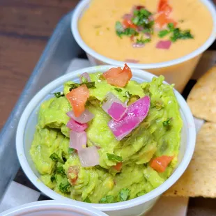 guacamole and chips