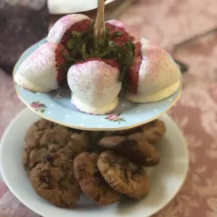Vanilla dipped strawberries and chocolate chip toffee cookies
