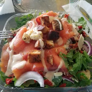 Smoked Salmon and Arugula Salad