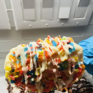 Fruity pebble cheesecake pop