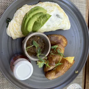 Egg white omelet with fingerling potatoes