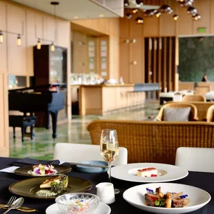 Prix Fixe, Sparkling Wine