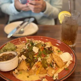 Loaded nachos with chicken
