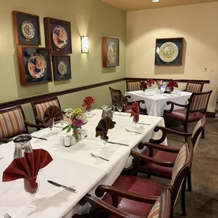 It's like a classy Italian restaurant.. staff is wonderful and the food is so good.