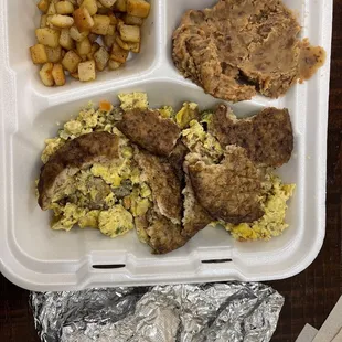 Breakfast Platter w/ Fajita &amp; Egg, Sausage Patties, Refried Beans and Potatoes