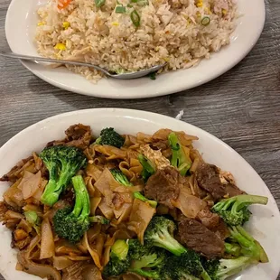 Shrimp fried rice &amp; beef pad see ew