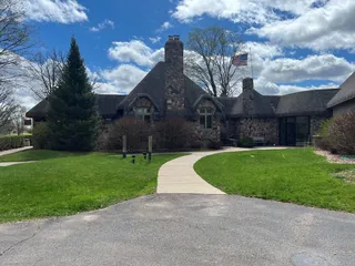 Irons Restaurant & Pub