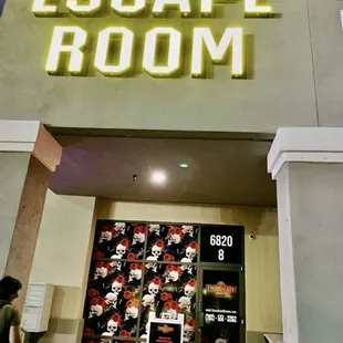 The entrance!!