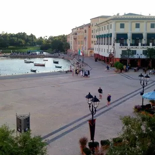 The bay area.  Thirsty Fish is on the right, at the edge of the water.