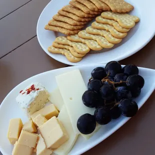 Cheese plate. $9. Hmmm.